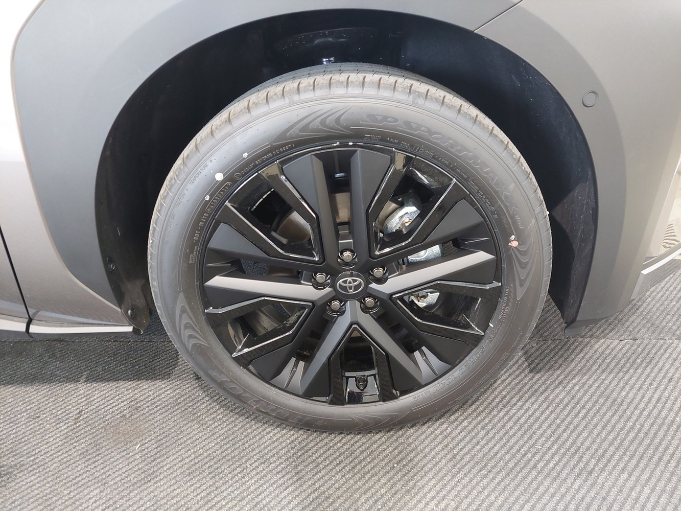 Toyota bZ4X Touring vaihtoauto