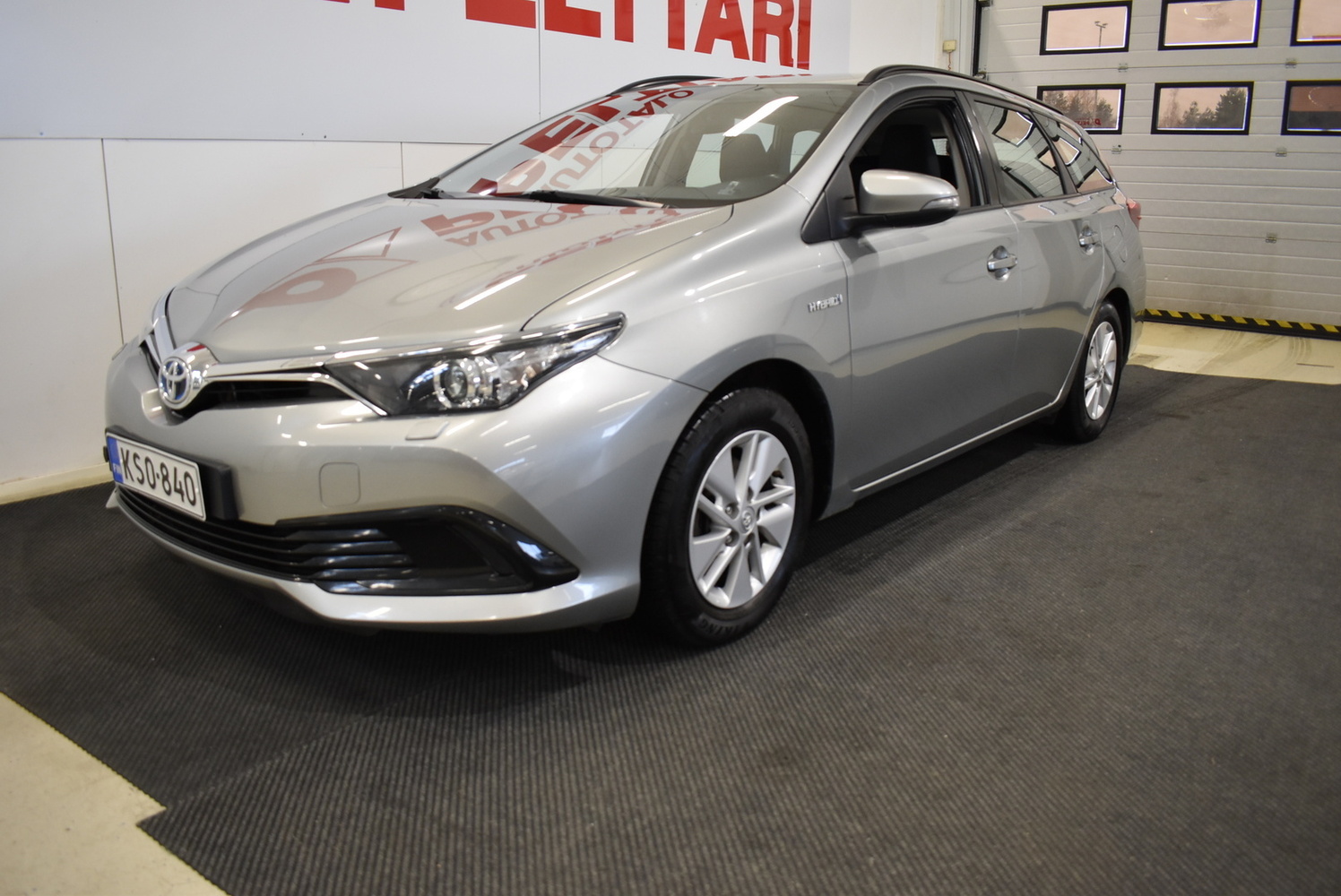 Toyota Auris vaihtoauto