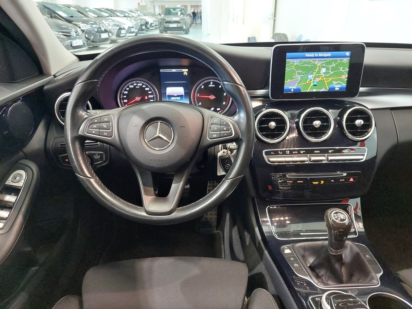Mercedes-Benz C vaihtoauto