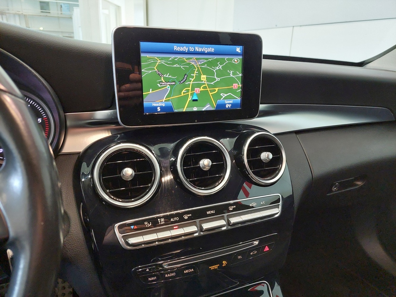 Mercedes-Benz C vaihtoauto