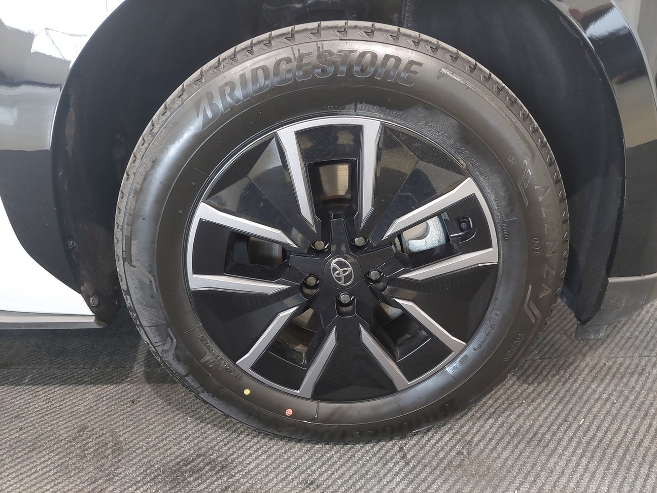 Toyota bZ4X vaihtoauto
