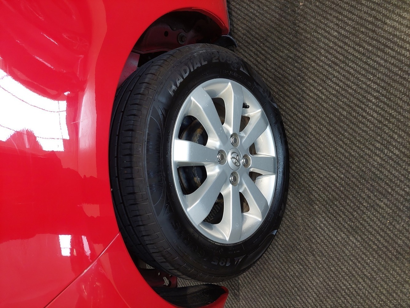 Toyota Yaris vaihtoauto