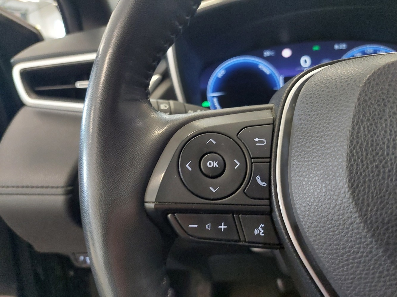 Toyota Corolla Cross vaihtoauto