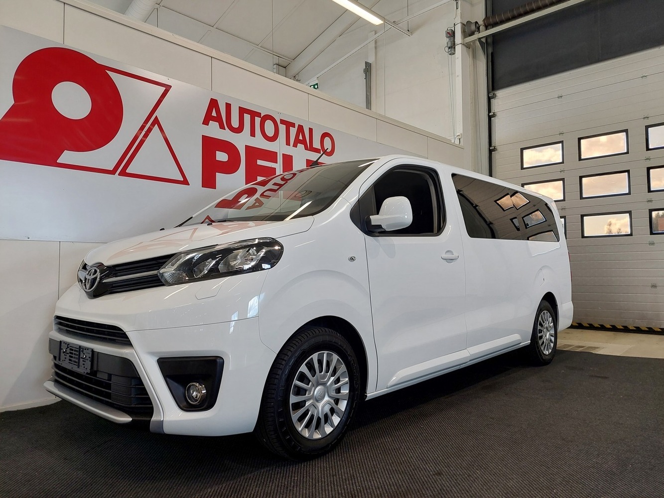 Toyota Proace Verso vaihtoauto