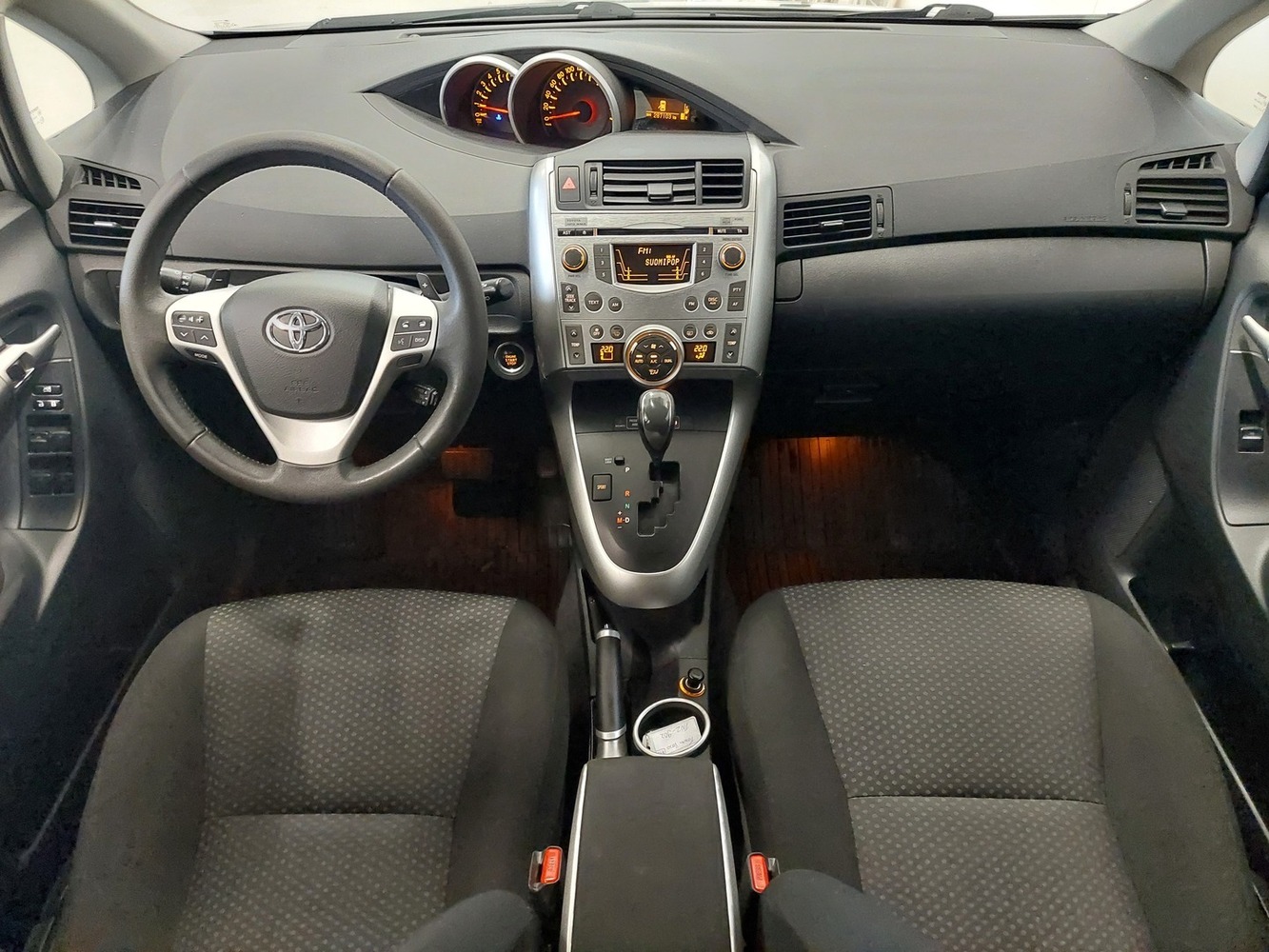 Toyota Verso vaihtoauto