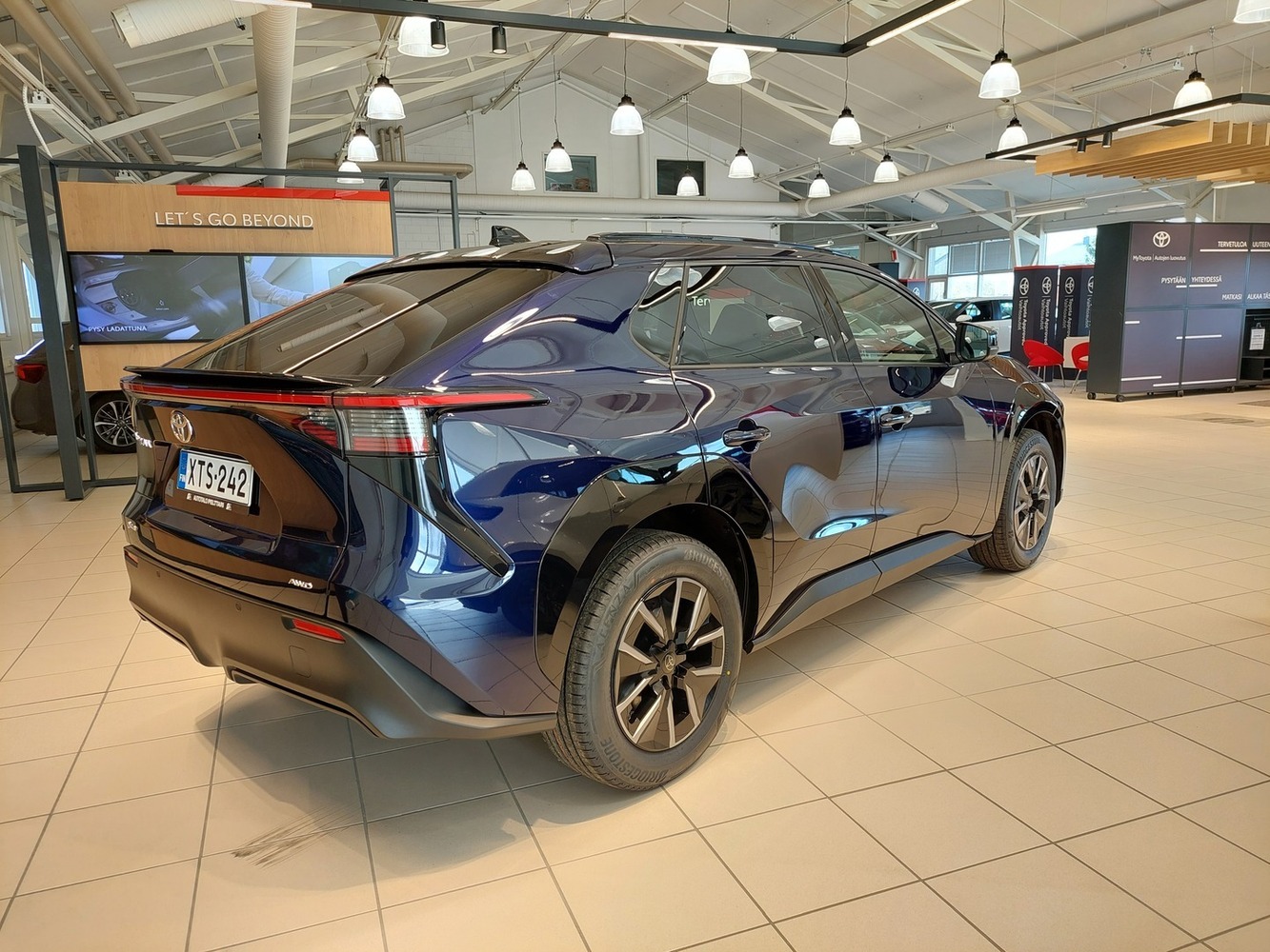 Toyota bZ4X vaihtoauto