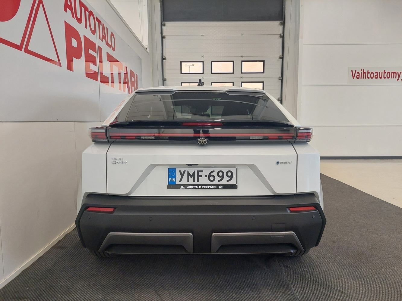 Toyota C-HR+ vaihtoauto