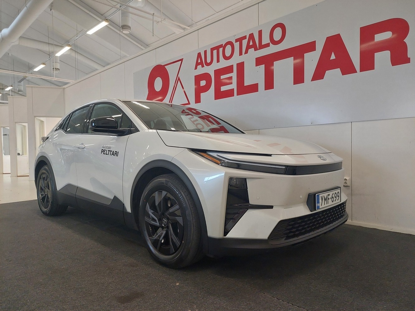 Toyota C-HR+ vaihtoauto