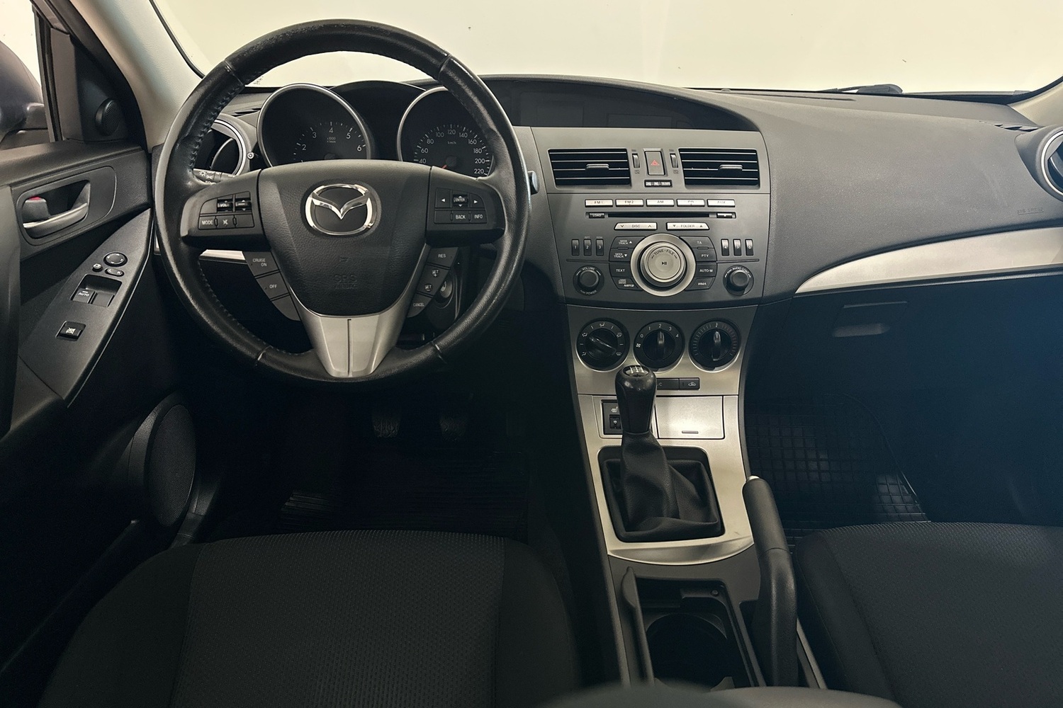 Mazda 3 vaihtoauto