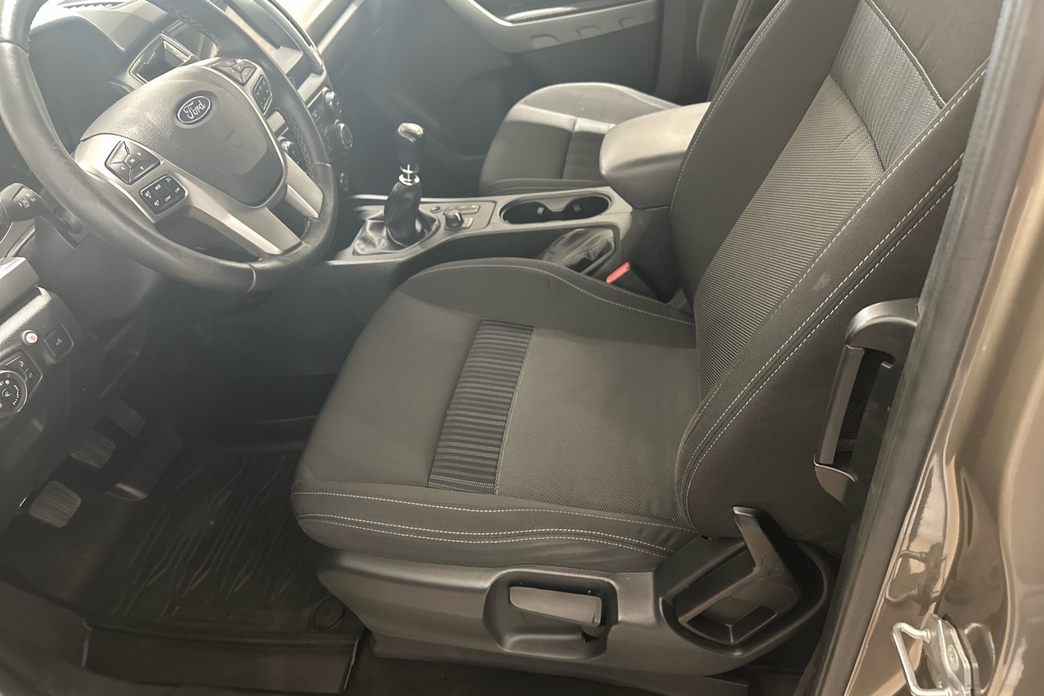 Ford Ranger vaihtoauto