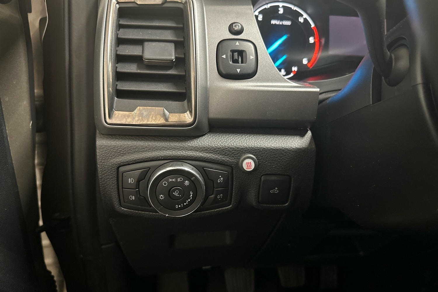Ford Ranger vaihtoauto