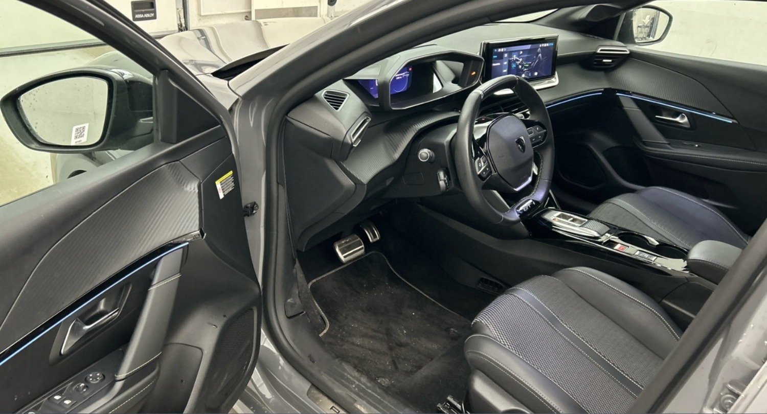 Peugeot e-208 vaihtoauto
