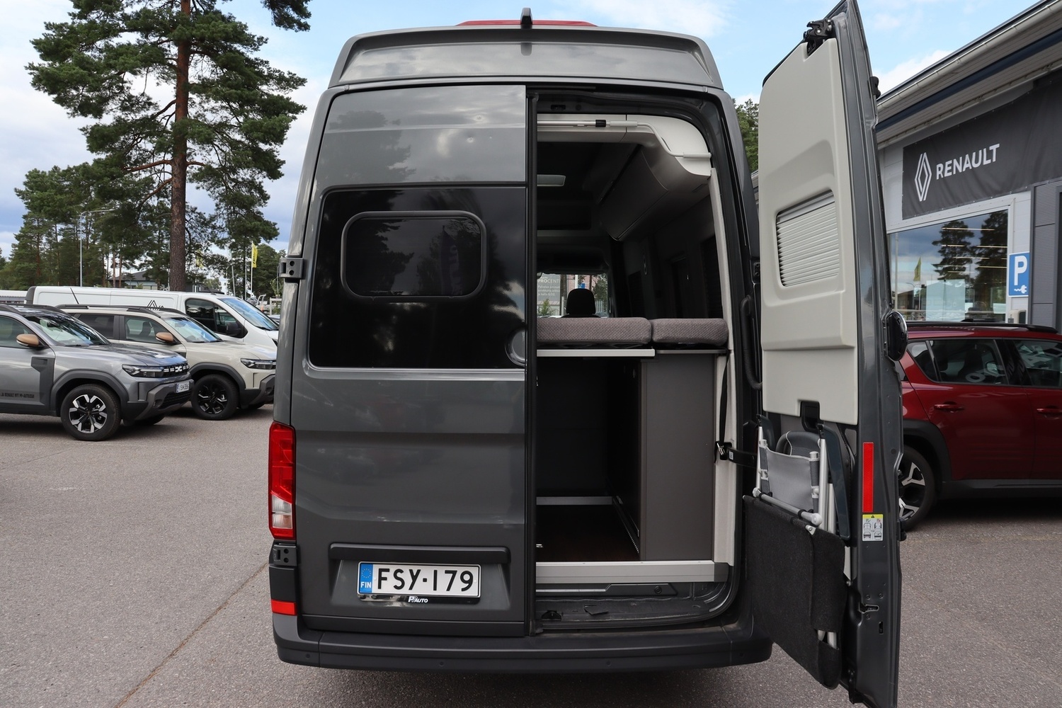 Volkswagen Grand California vaihtoauto