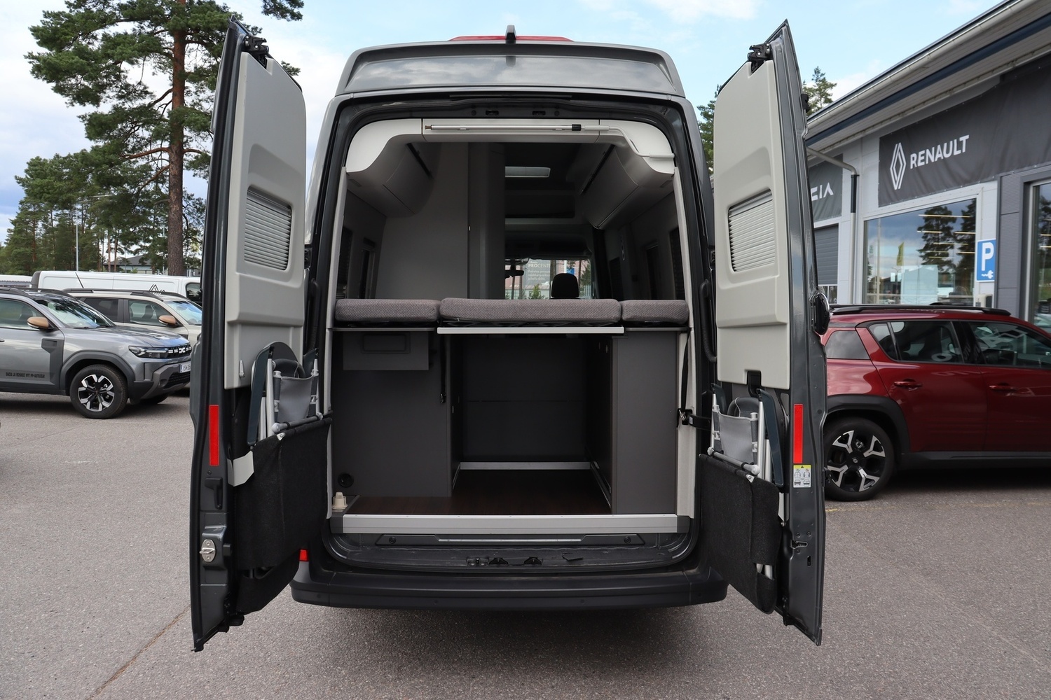 Volkswagen Grand California vaihtoauto