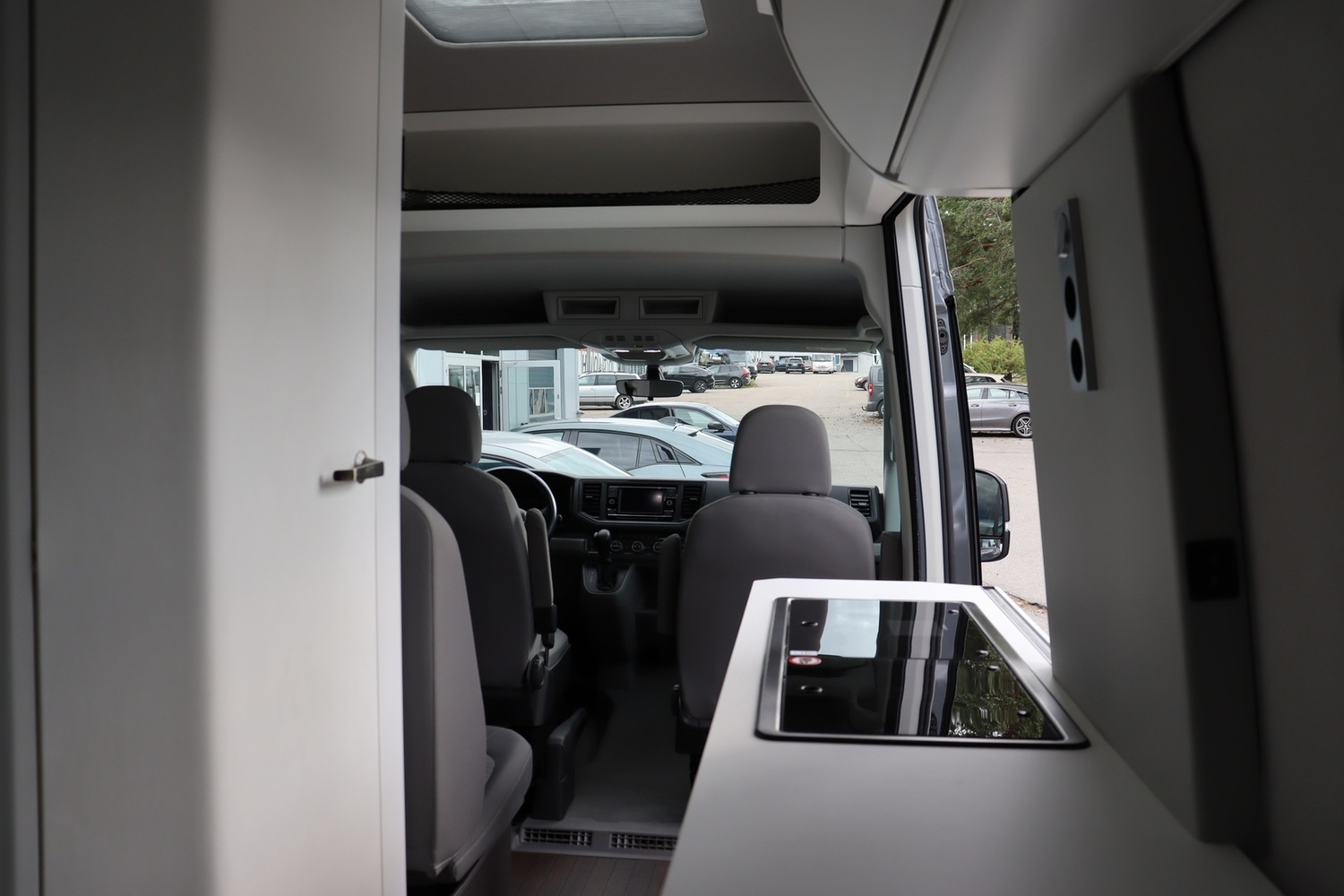 Volkswagen Grand California vaihtoauto