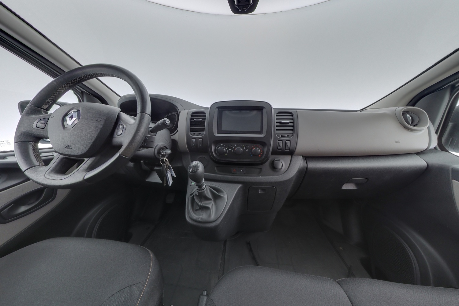 Renault Trafic Passenger vaihtoauto