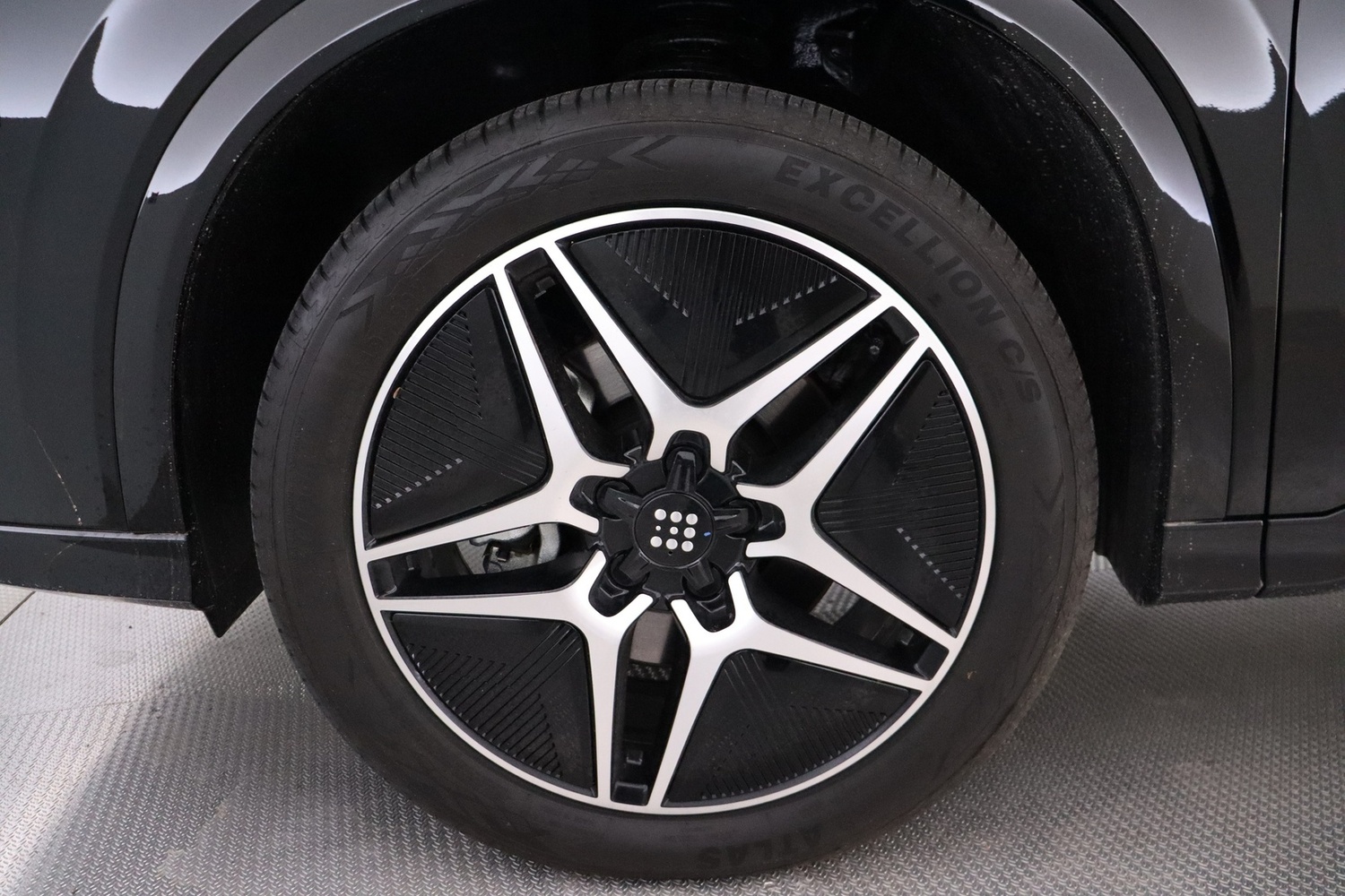DFSK E5 vaihtoauto