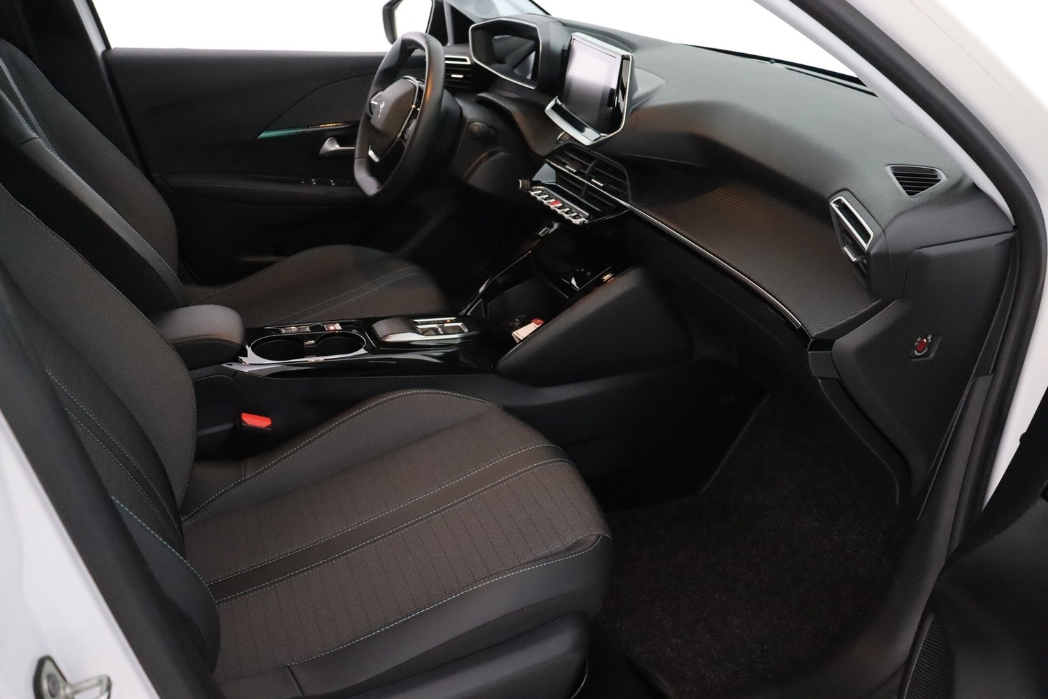Peugeot e-208 vaihtoauto