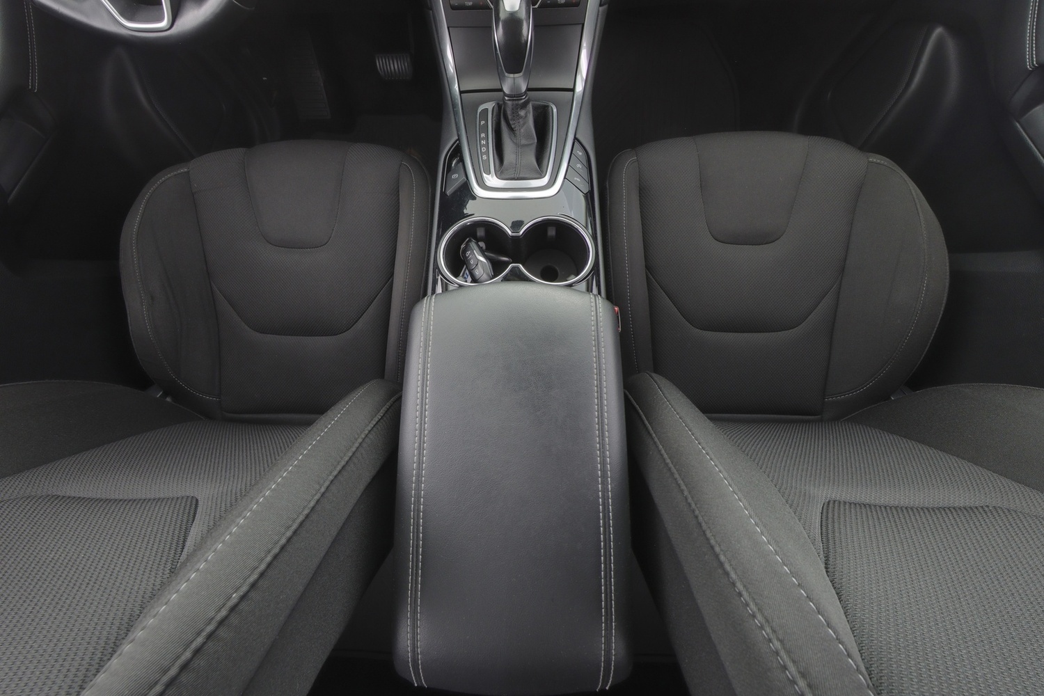 Ford S-MAX vaihtoauto
