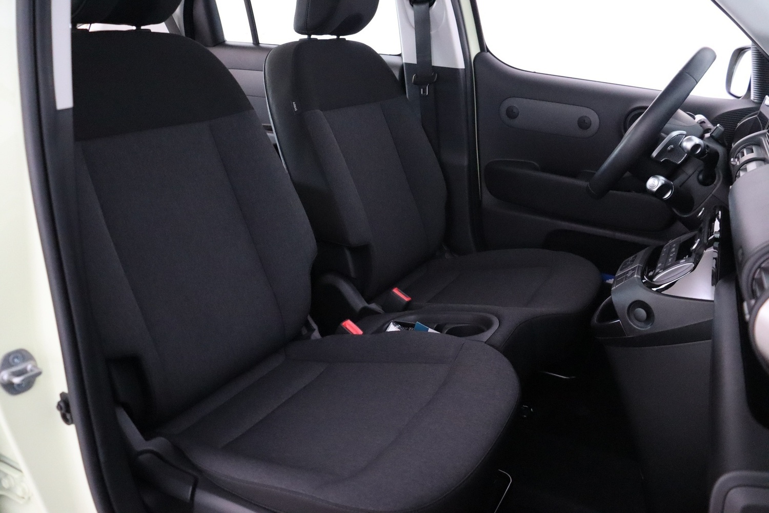 Hyundai INSTER vaihtoauto