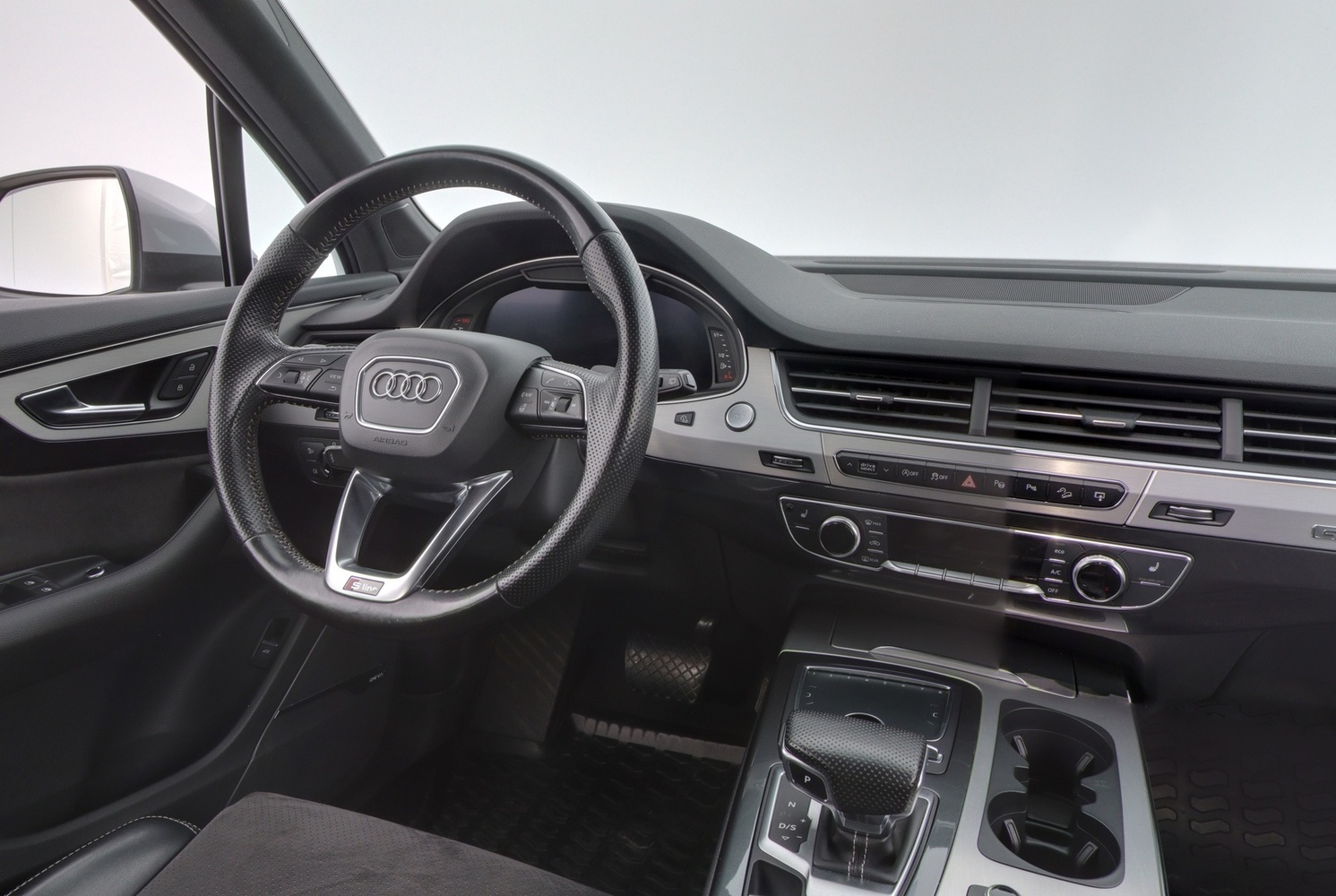 Audi Q7 vaihtoauto