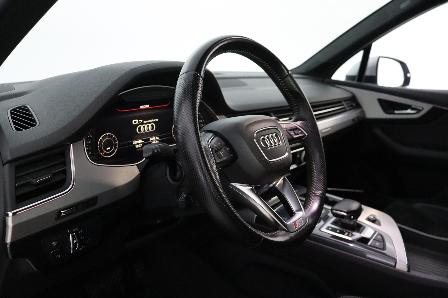 Audi Q7 vaihtoauto
