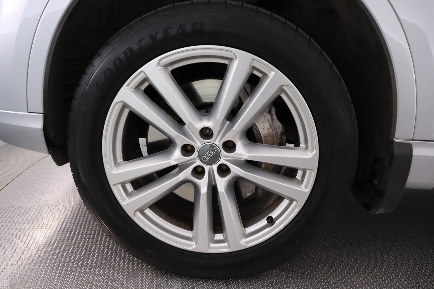 Audi Q7 vaihtoauto
