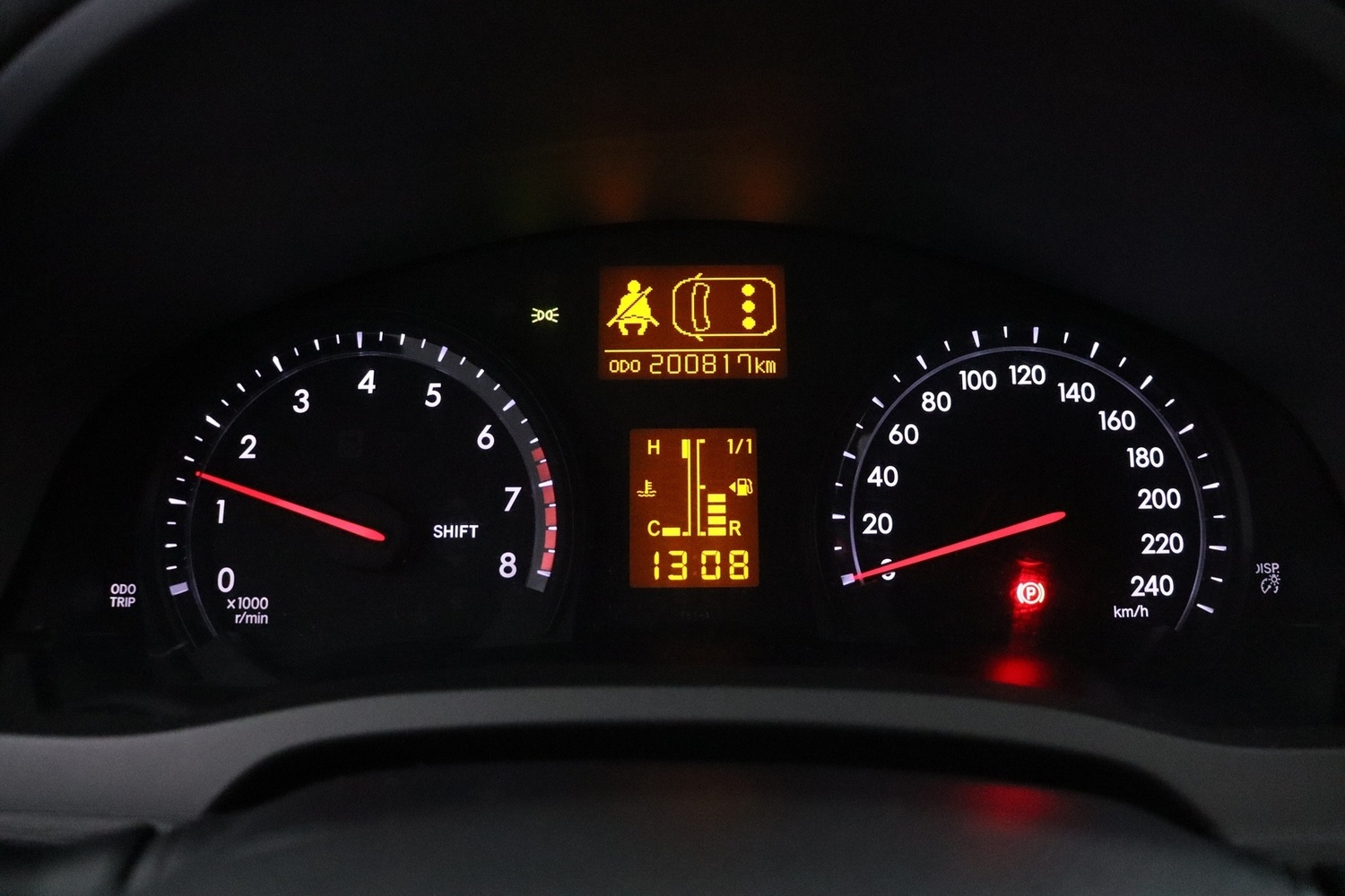 Toyota Avensis vaihtoauto