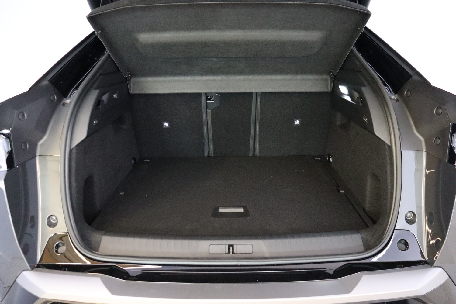 Peugeot E-3008 vaihtoauto