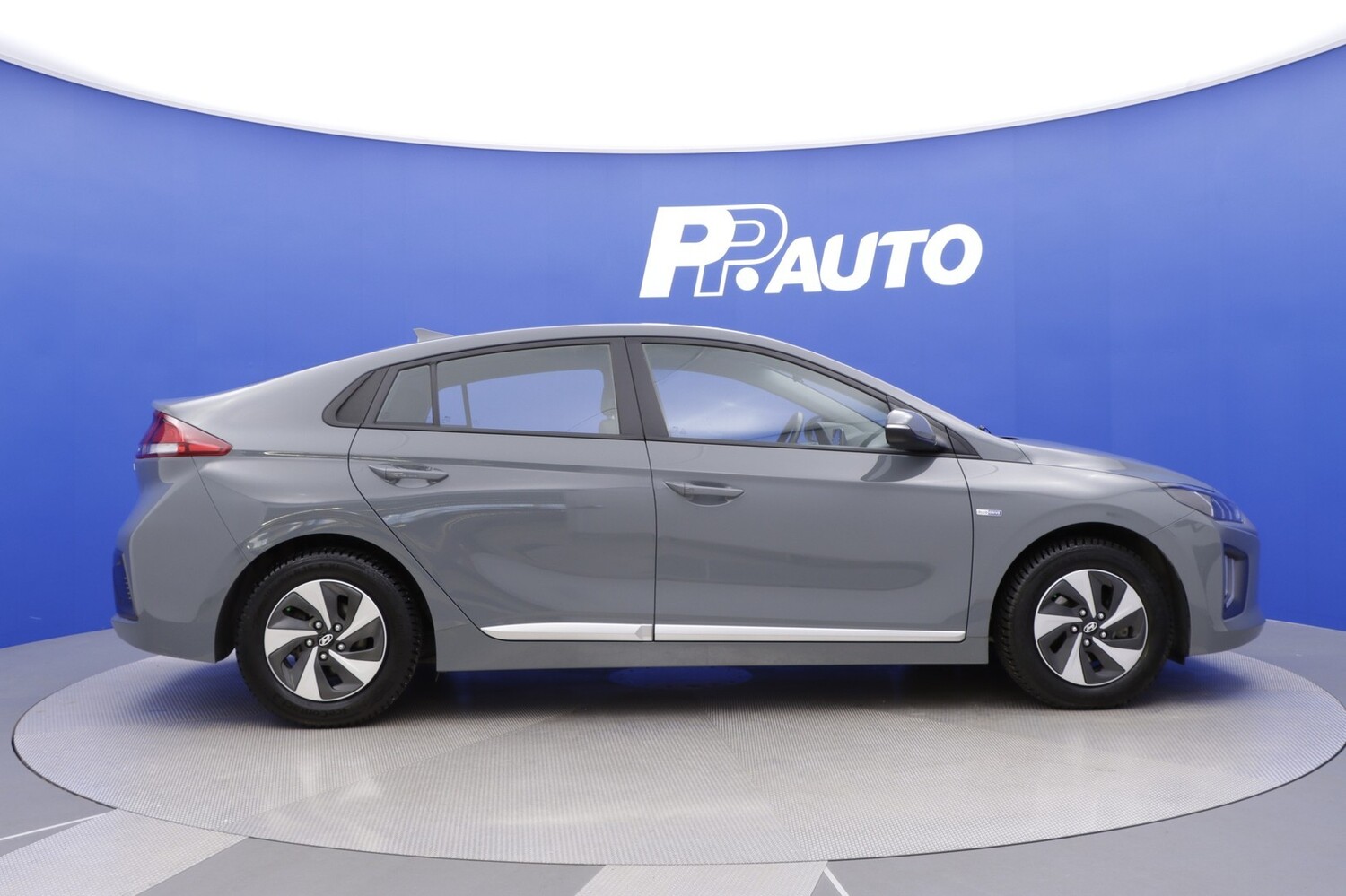 Hyundai IONIQ hybrid vaihtoauto
