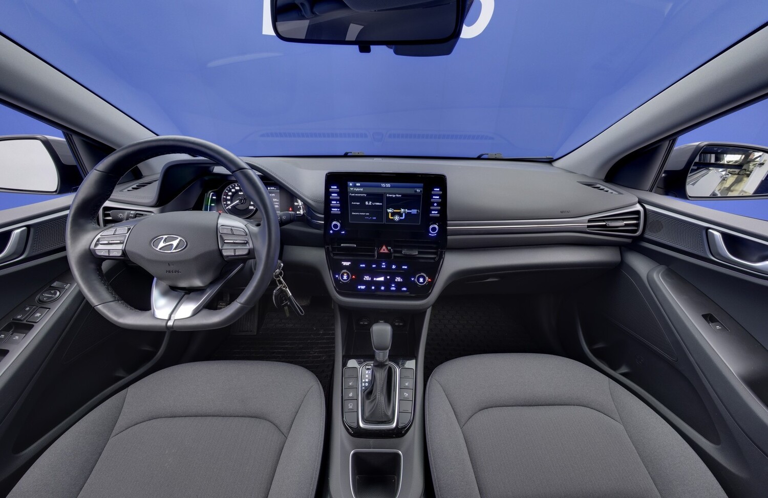 Hyundai IONIQ hybrid vaihtoauto