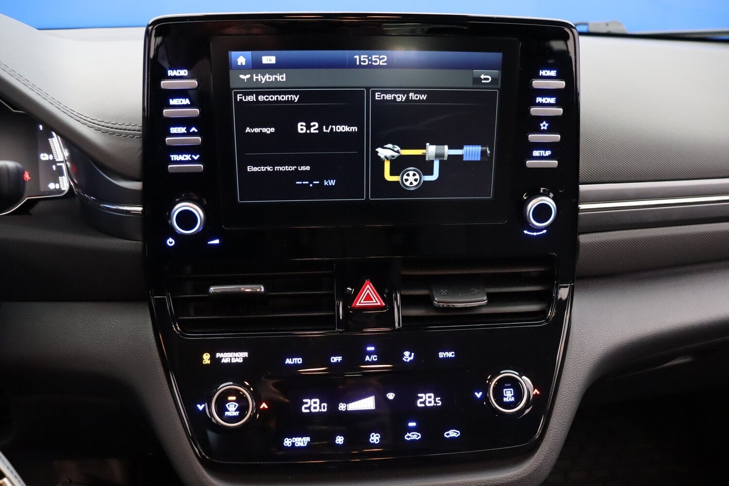 Hyundai IONIQ hybrid vaihtoauto