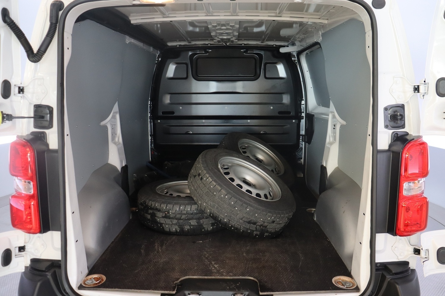 Opel Vivaro-e vaihtoauto