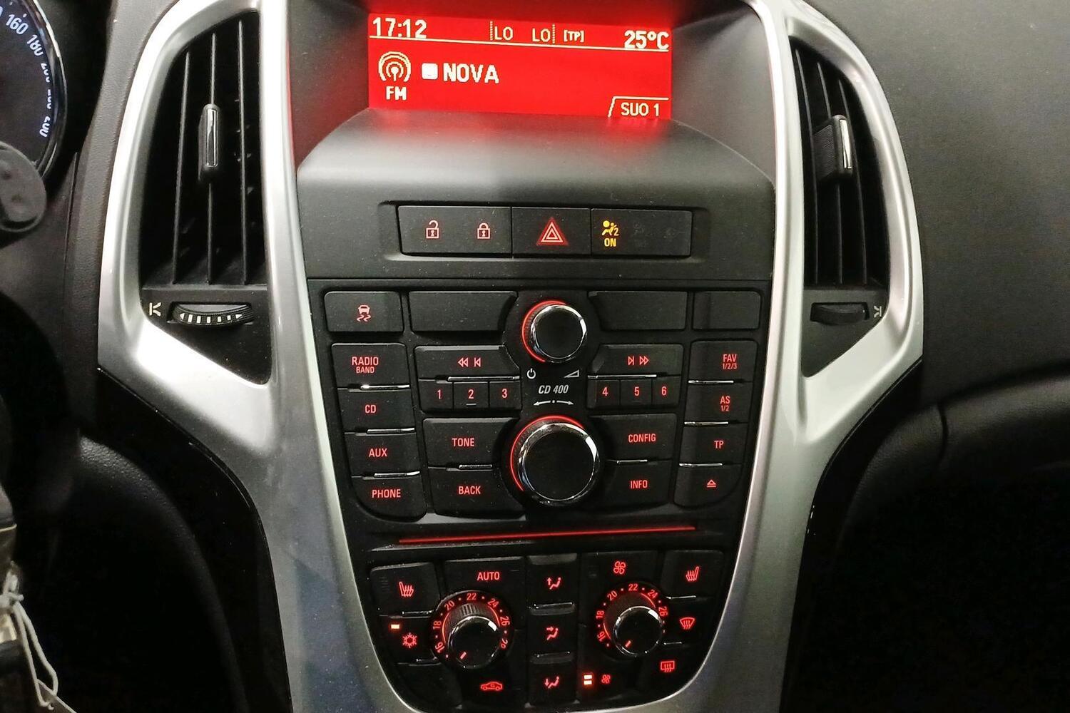 Opel Astra vaihtoauto