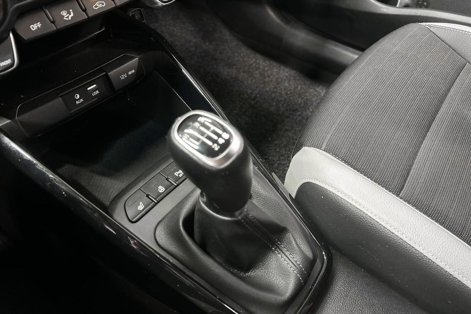 Kia Stonic vaihtoauto