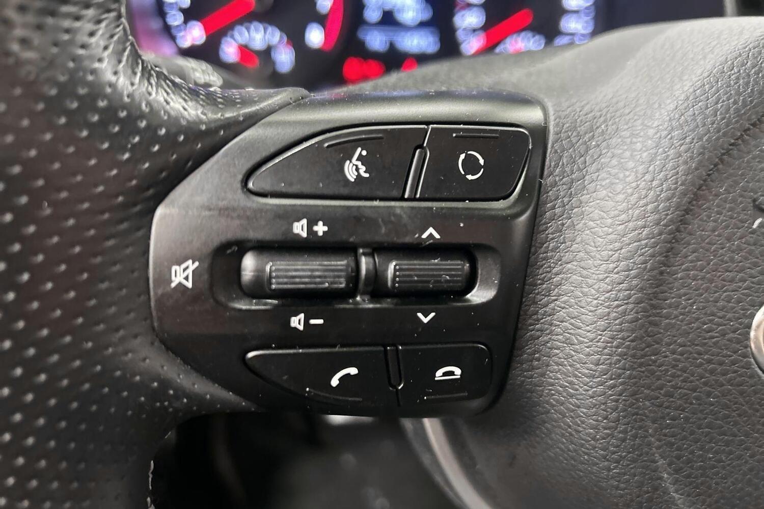 Kia Stonic vaihtoauto