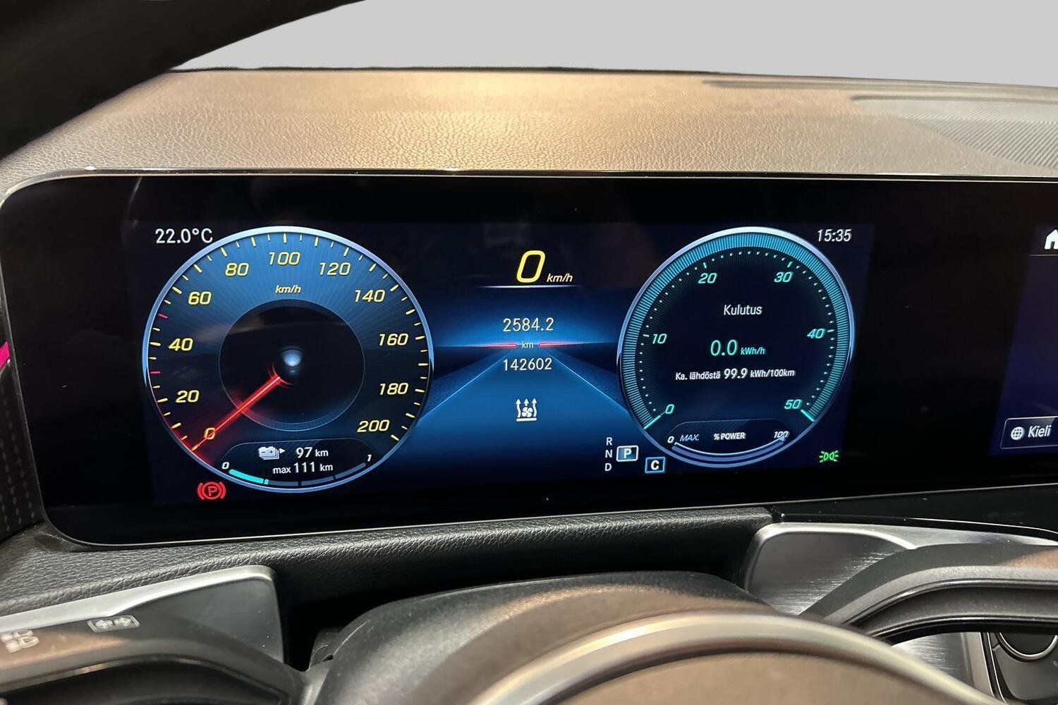 Mercedes-Benz EQB vaihtoauto
