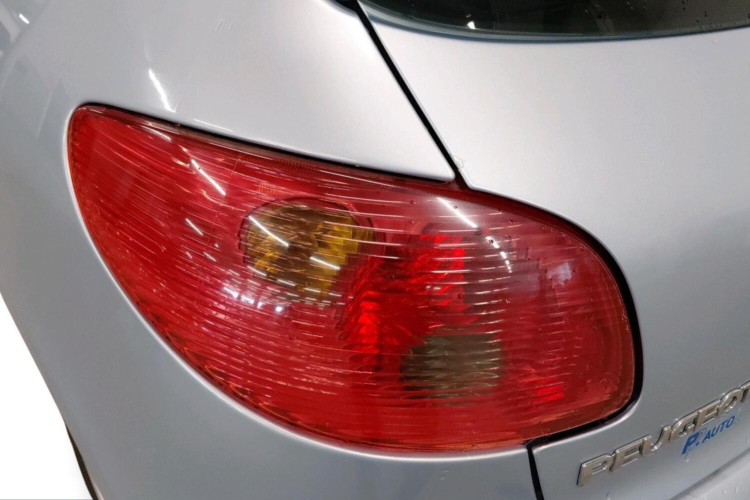 Peugeot 206 vaihtoauto
