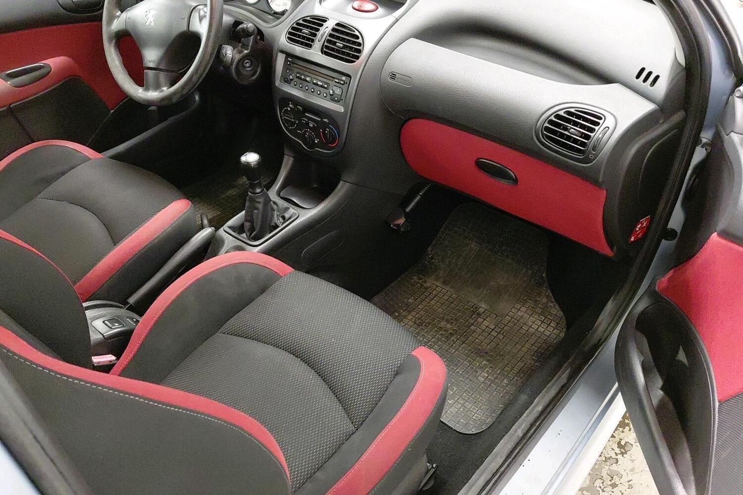 Peugeot 206 vaihtoauto