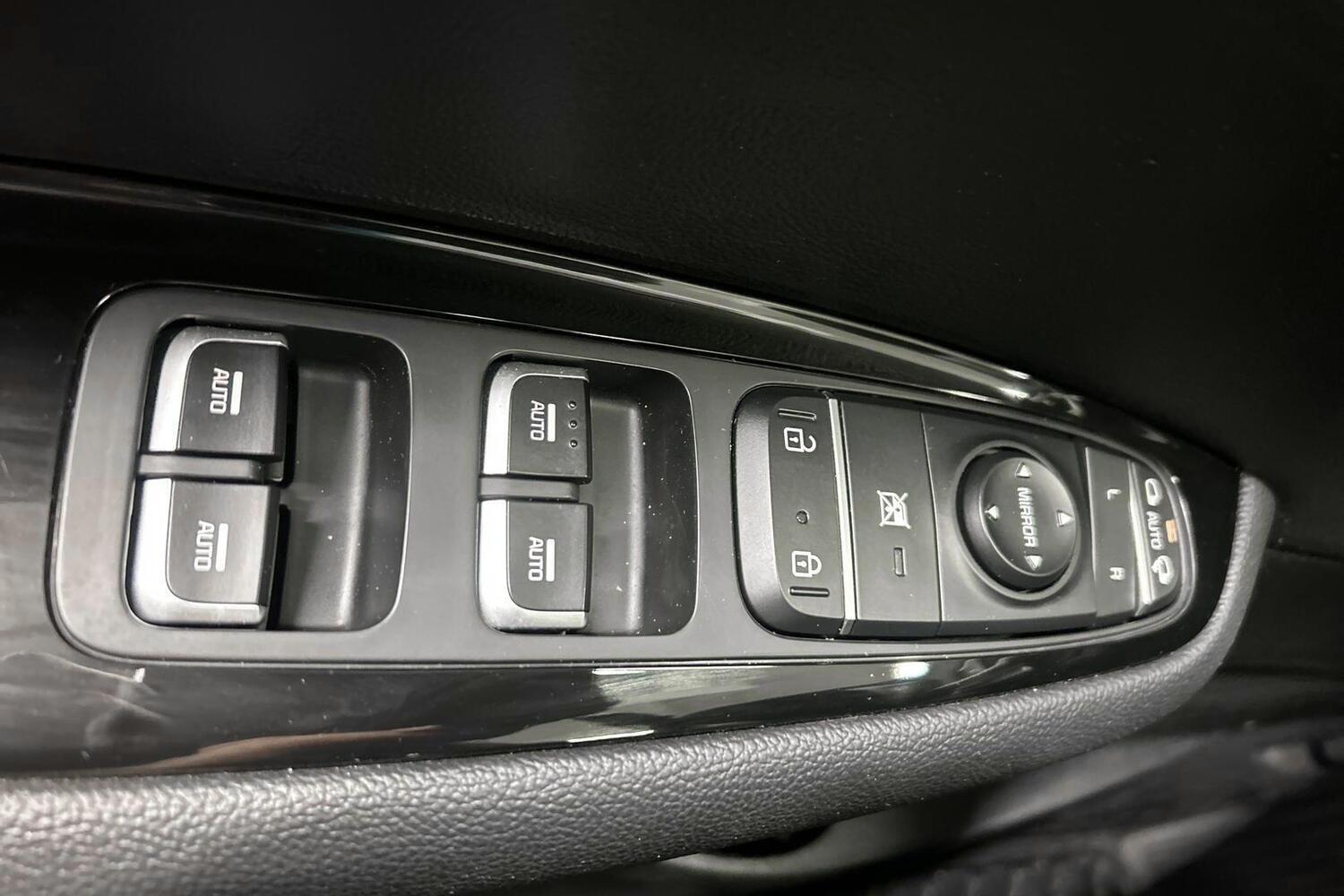 Kia Optima vaihtoauto