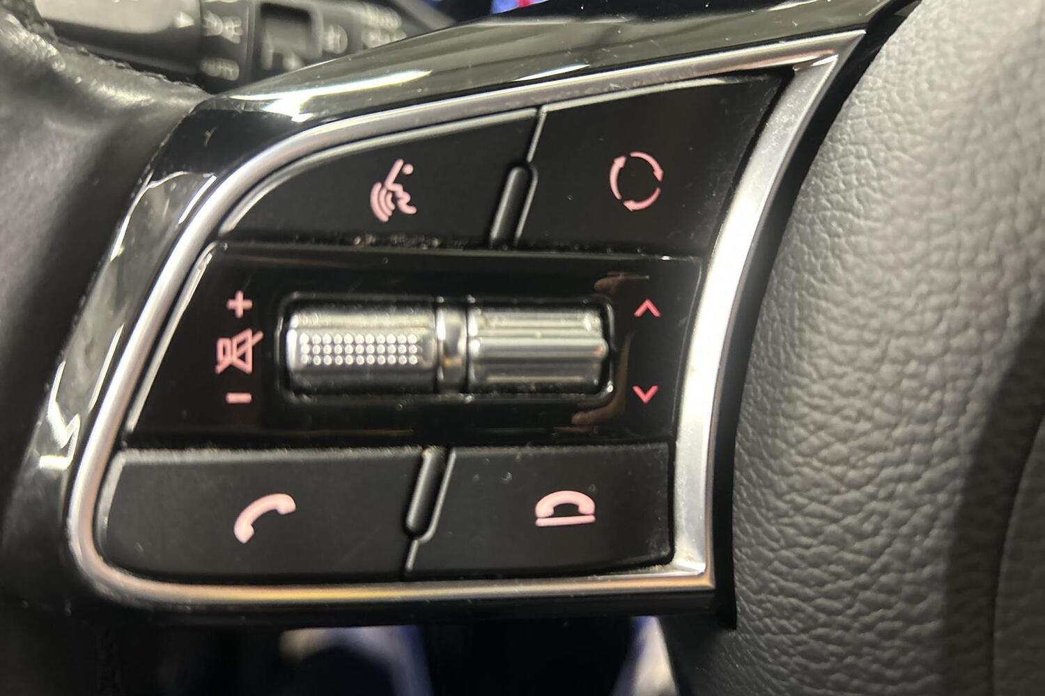 Kia XCeed vaihtoauto