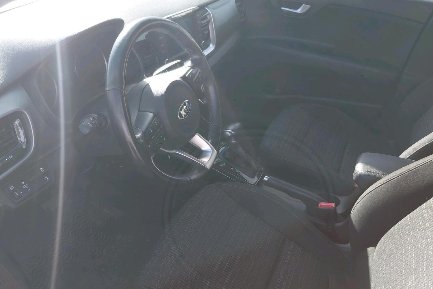 Kia Stonic vaihtoauto