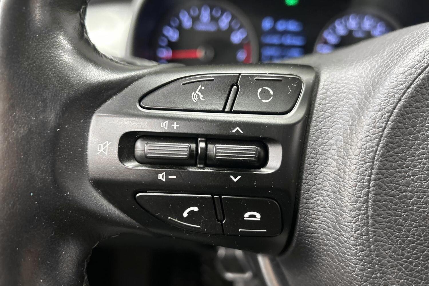 Kia Stonic vaihtoauto