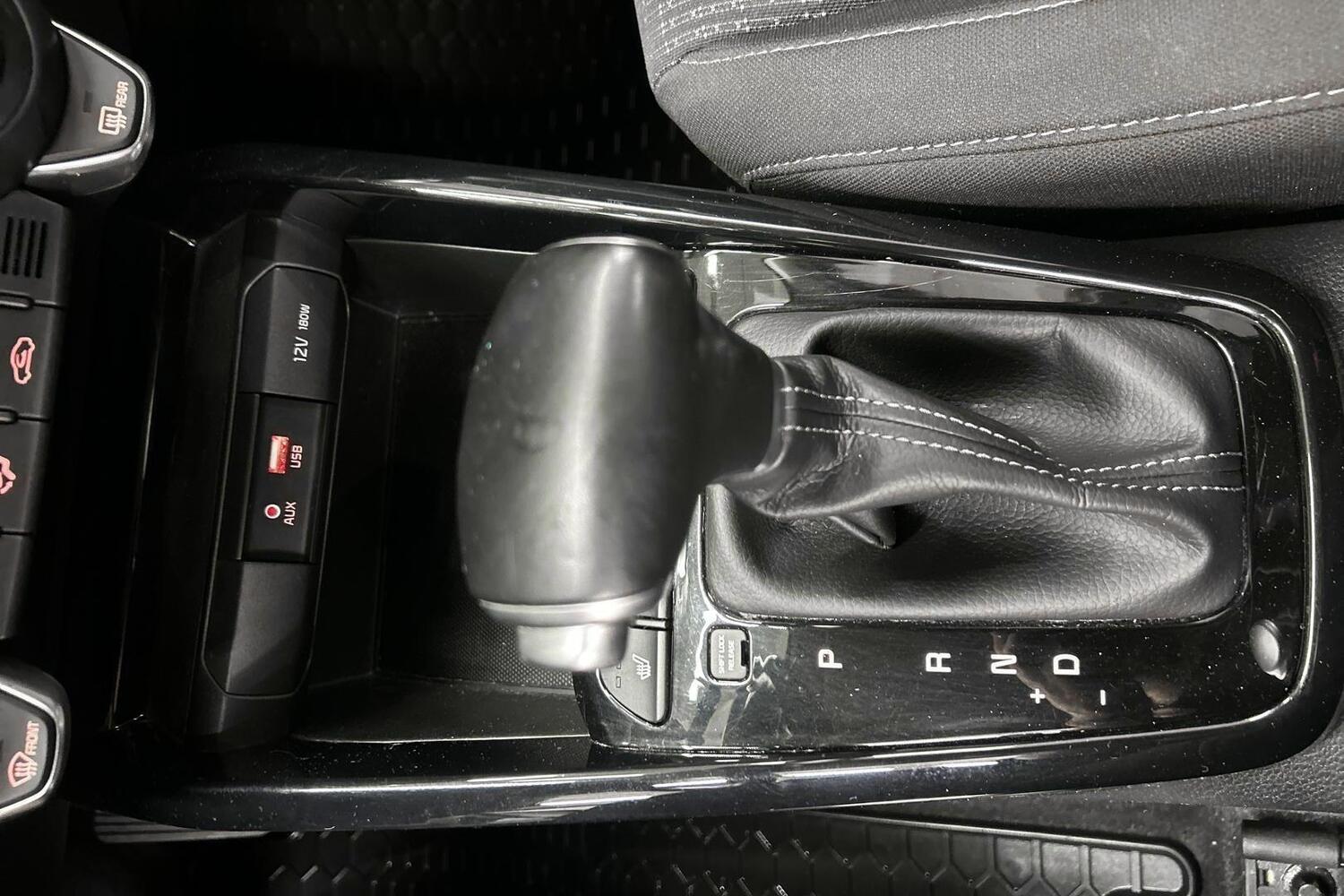 Kia Stonic vaihtoauto