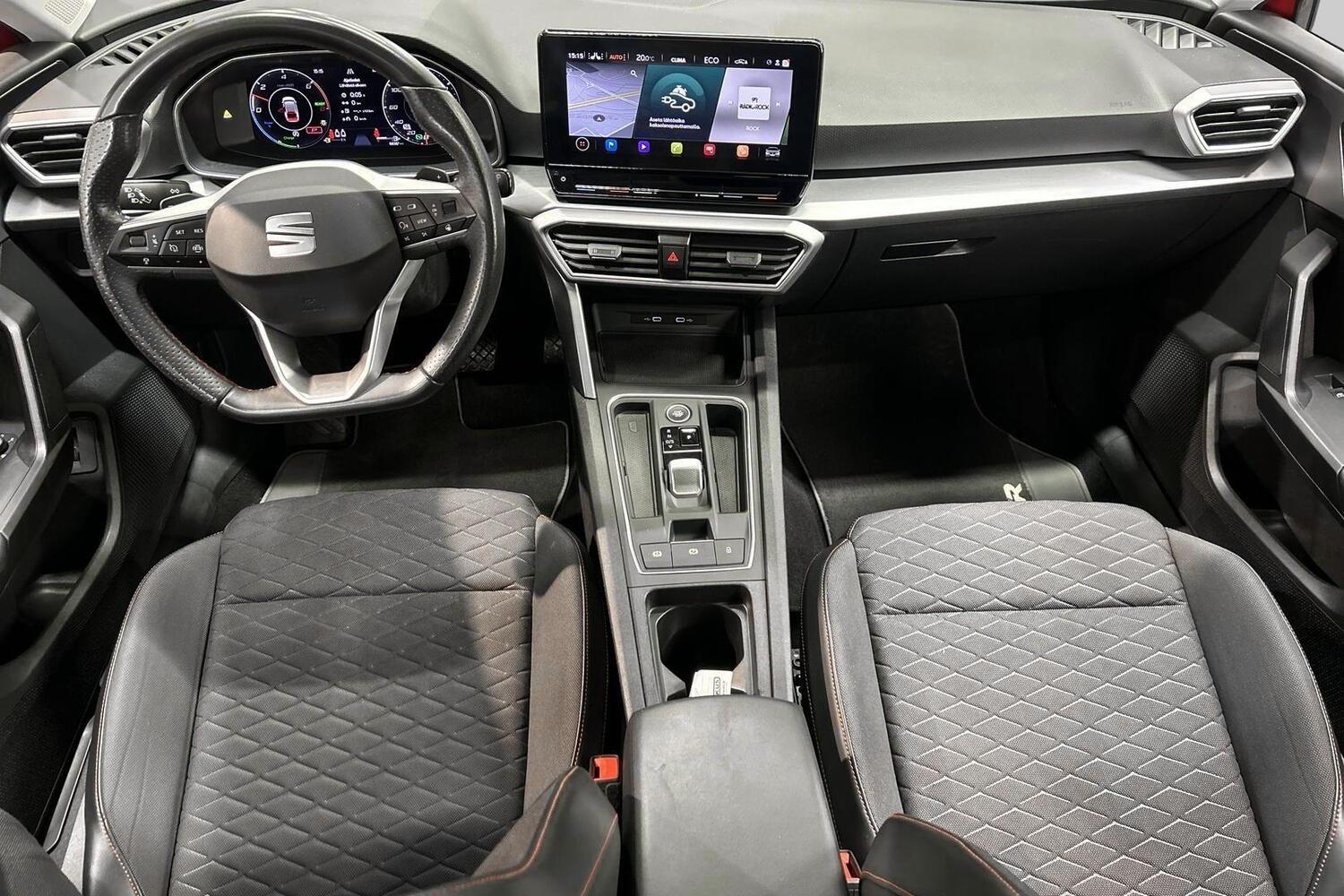 SEAT Leon Sportstourer vaihtoauto