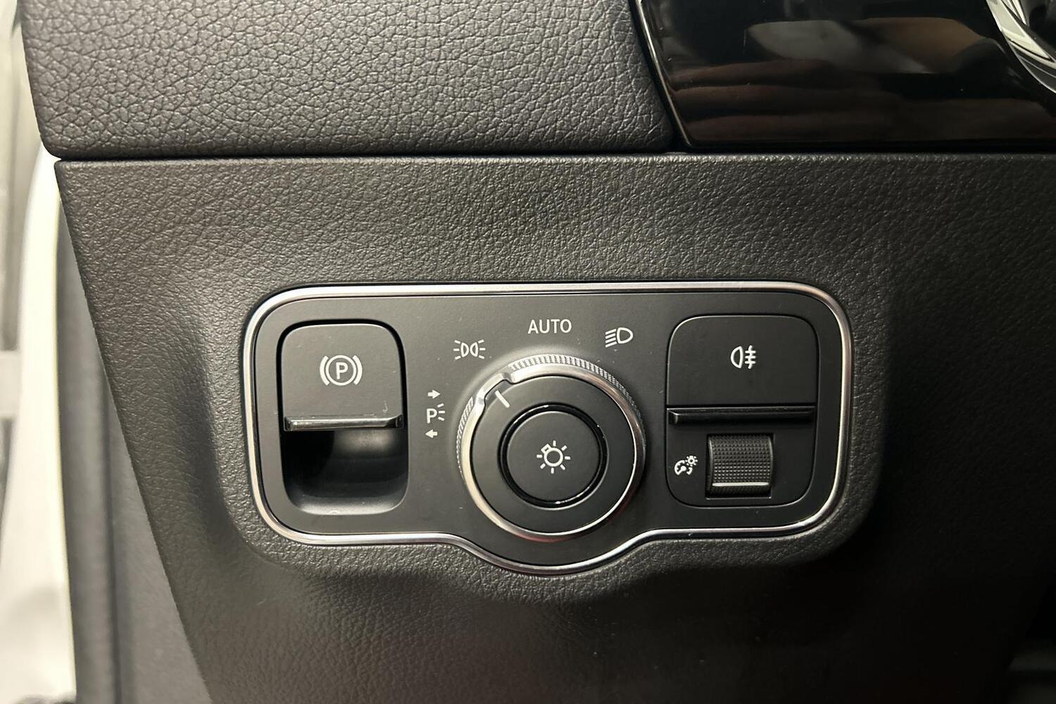 Mercedes-Benz GLA vaihtoauto