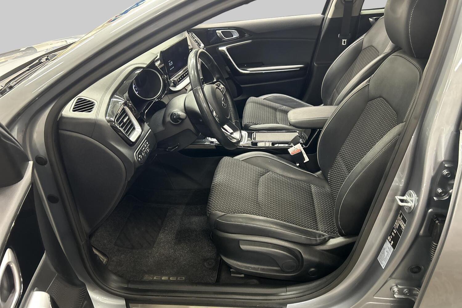 Kia XCeed vaihtoauto