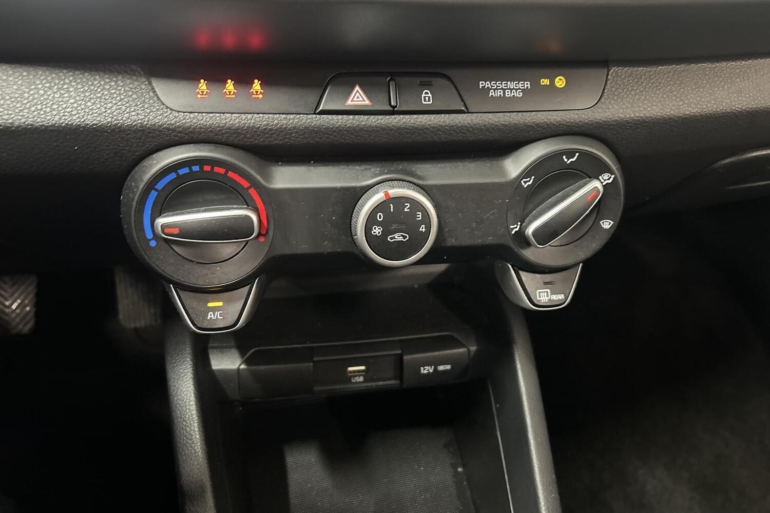 Kia Stonic vaihtoauto