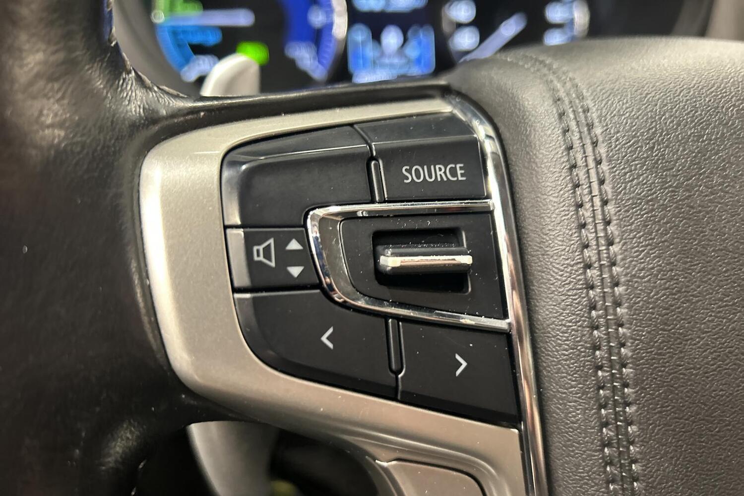 Mitsubishi Outlander PHEV vaihtoauto