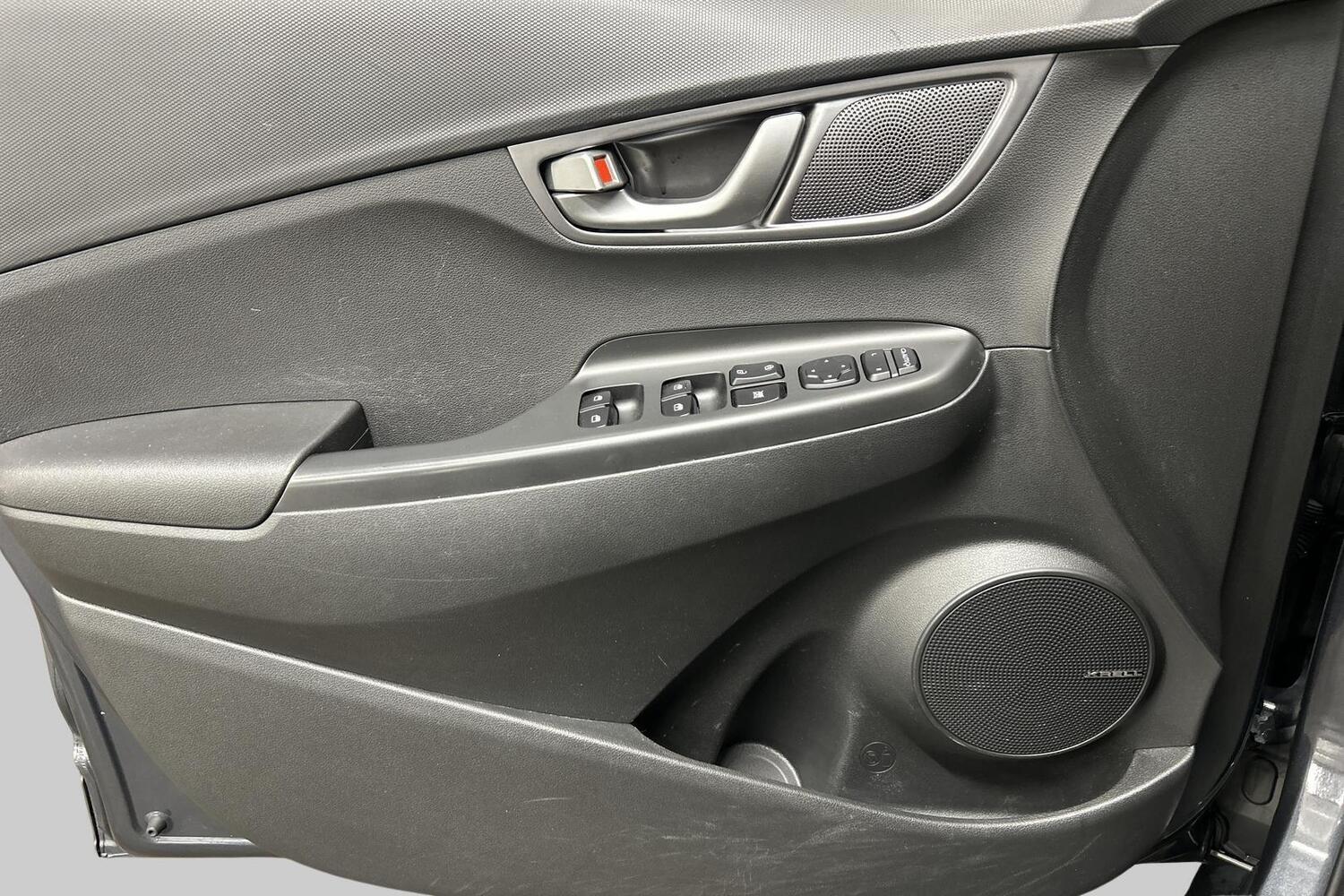 Hyundai Kona vaihtoauto